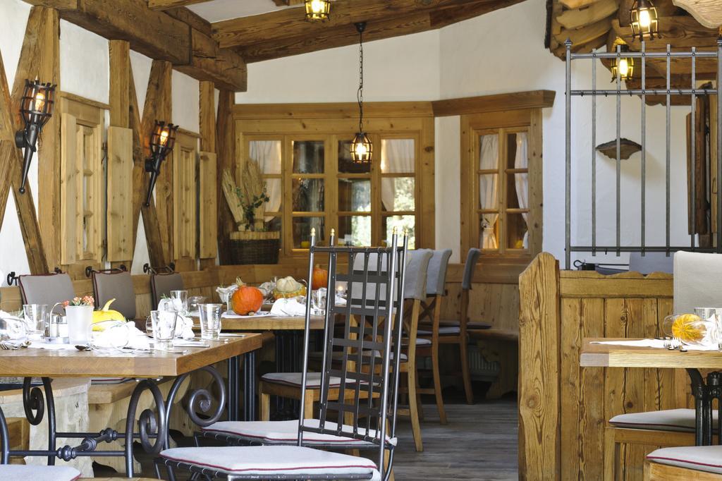 Hotel Gasthof Perauer Mayrhofen Exterior photo