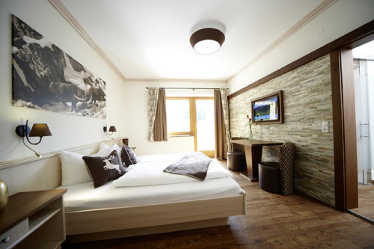 Hotel Gasthof Perauer Mayrhofen Exterior photo